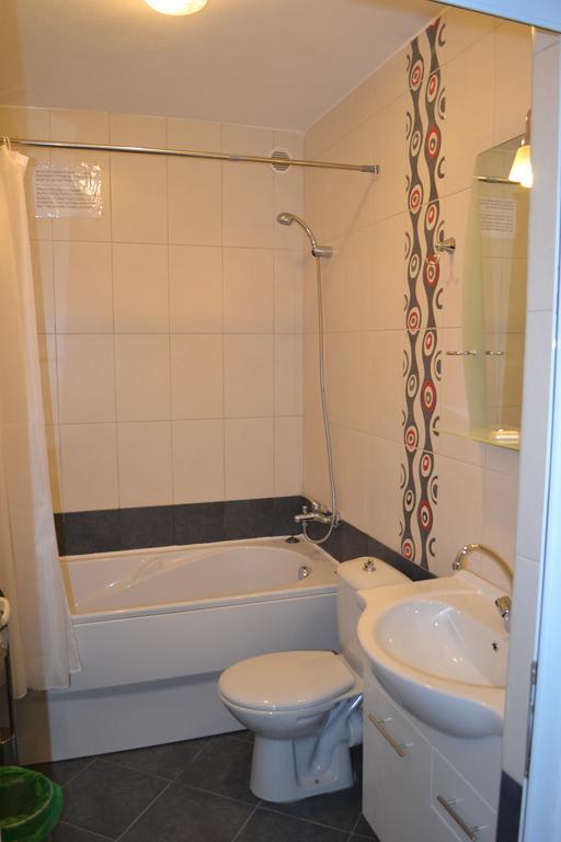 בלצ'יק Family Hotel Magnolia חדר תמונה