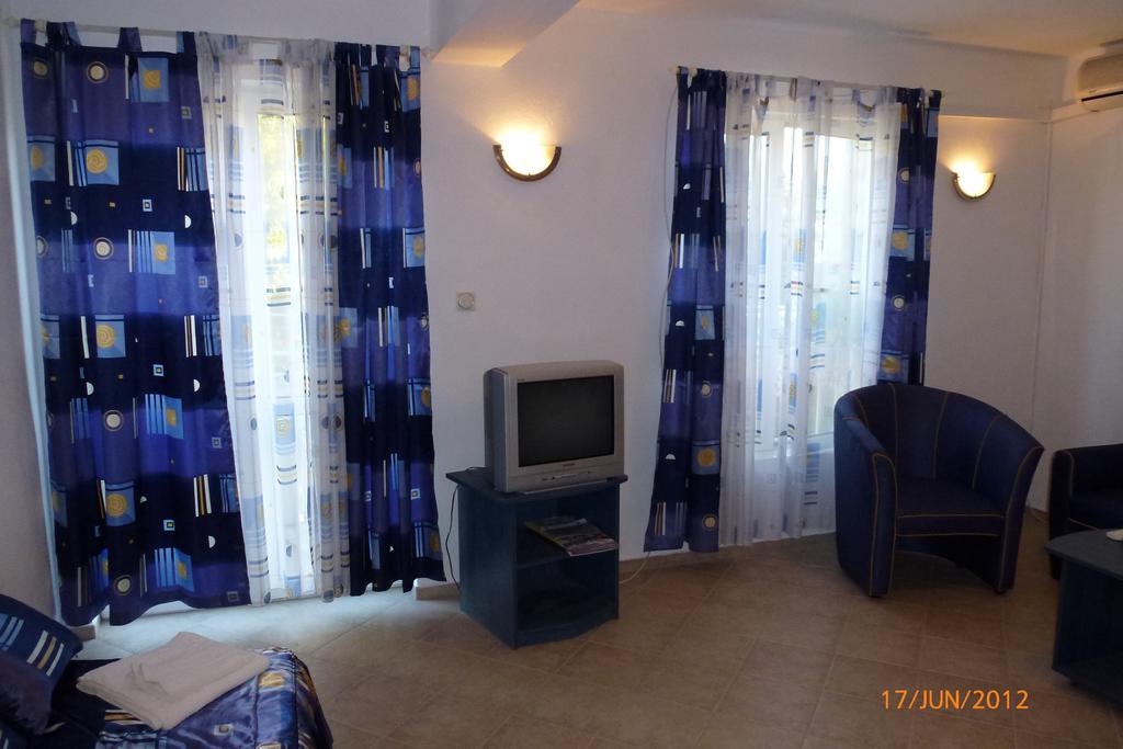 בלצ'יק Family Hotel Magnolia חדר תמונה