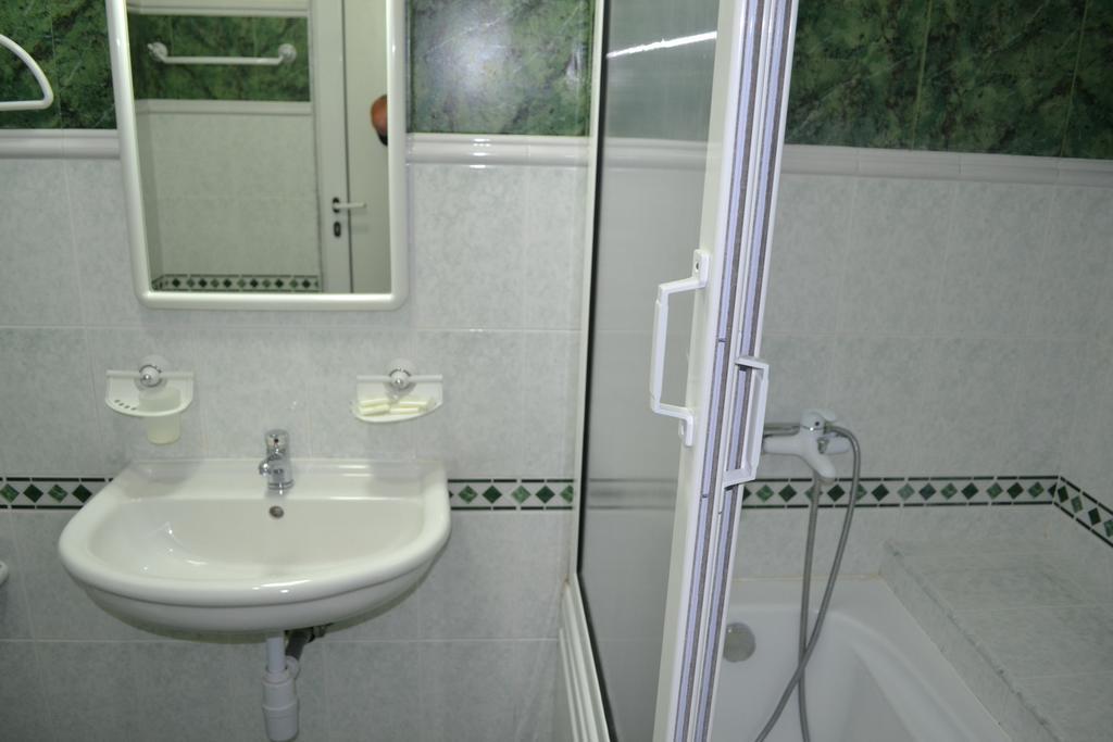 בלצ'יק Family Hotel Magnolia חדר תמונה