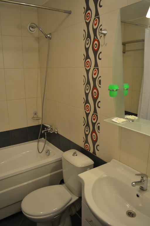 בלצ'יק Family Hotel Magnolia מראה חיצוני תמונה