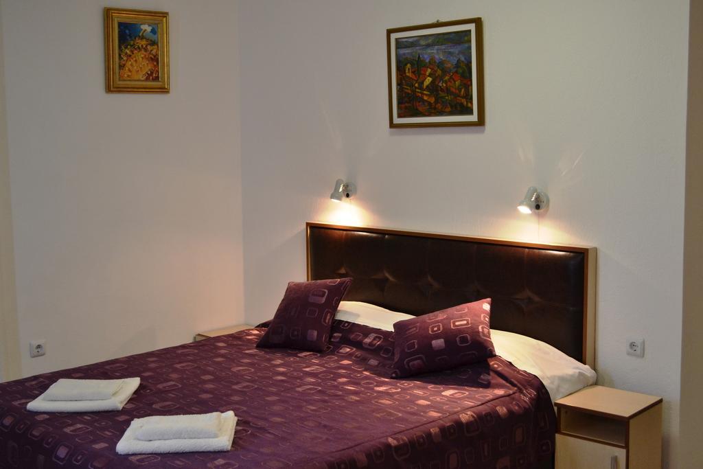 בלצ'יק Family Hotel Magnolia חדר תמונה
