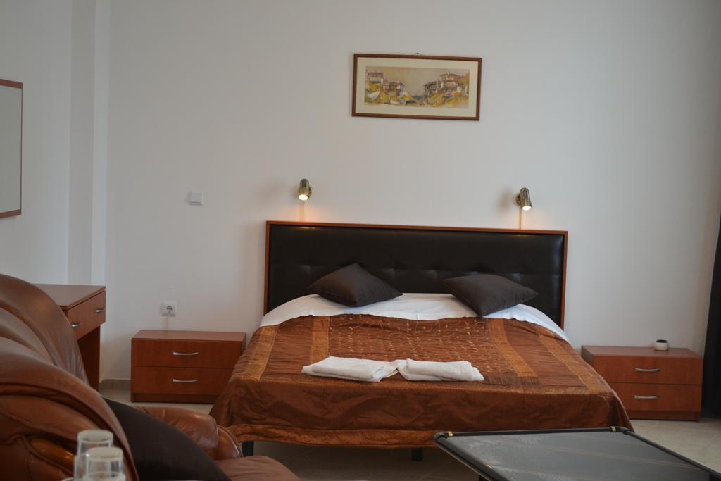 בלצ'יק Family Hotel Magnolia חדר תמונה