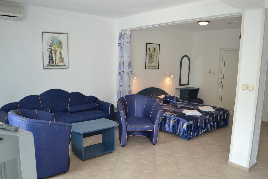 בלצ'יק Family Hotel Magnolia חדר תמונה
