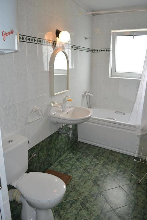 בלצ'יק Family Hotel Magnolia מראה חיצוני תמונה